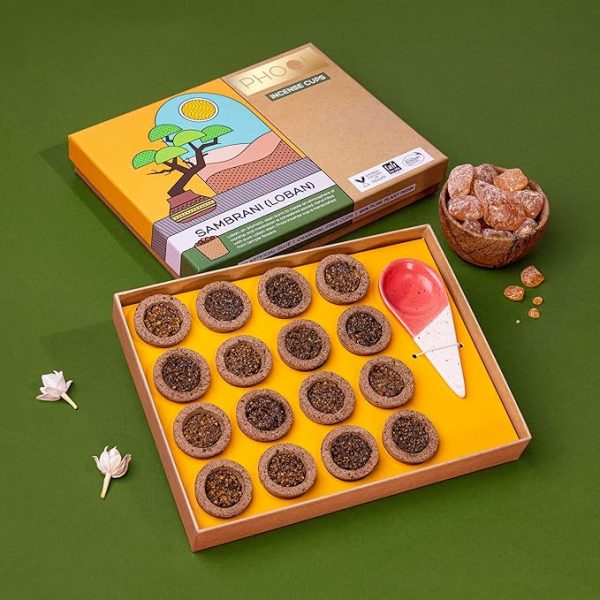 PHOOL LUXURY INCENSE Sambrani Havan Cups I 16 Havan Pcs + 1 Free Stand